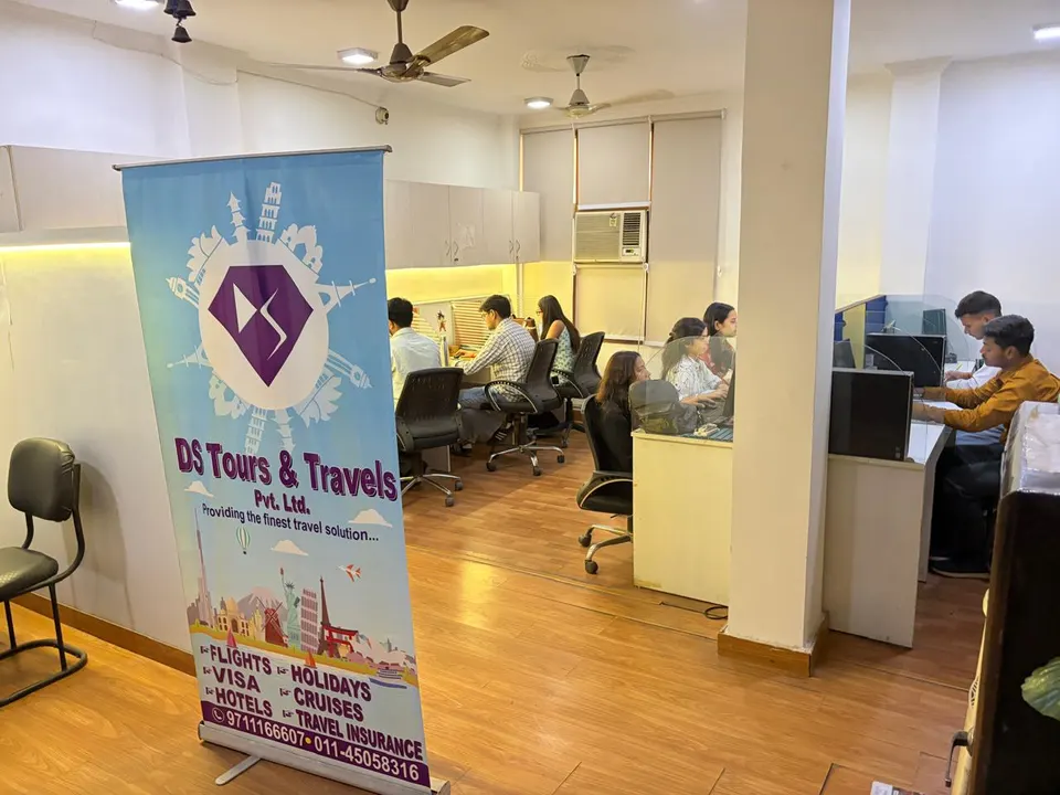 The DS Tours team at our New Delhi office